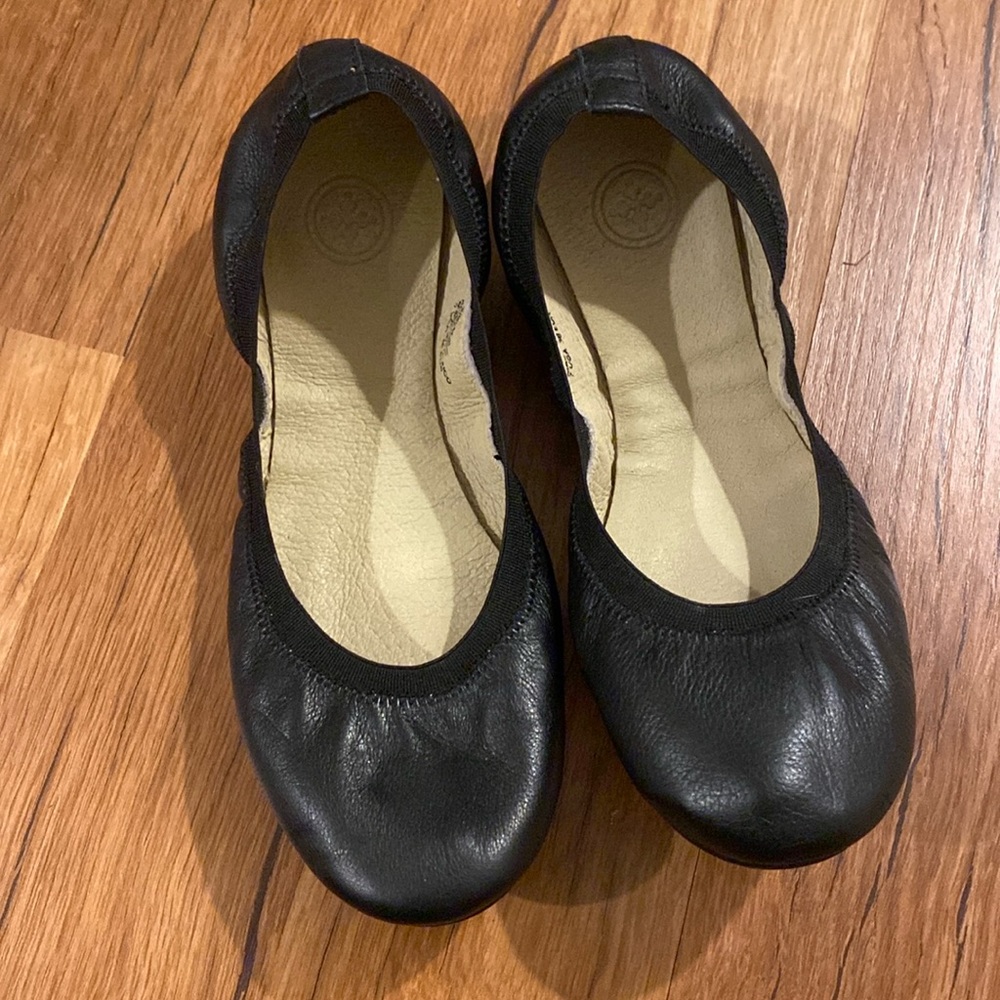 Charleston Shoe Company Gigi Flats